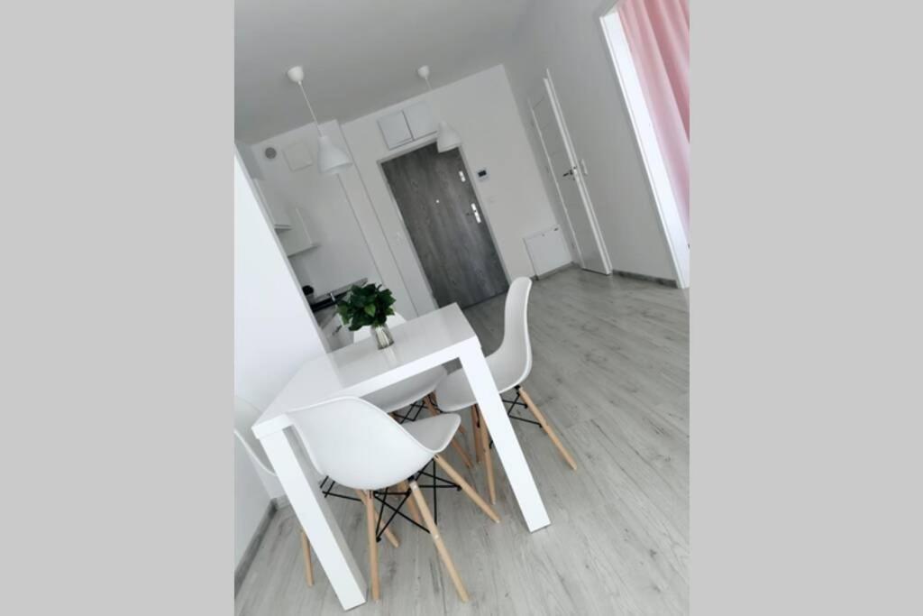 Green Apartment Promenada Gwiazd- Widok Na Morze. Miedzyzdroje Esterno foto